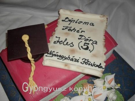 Dóra diploma tortája 1