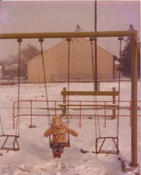 Játszótér a Faluház mellett 1980-as évek