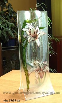 liliomos váza