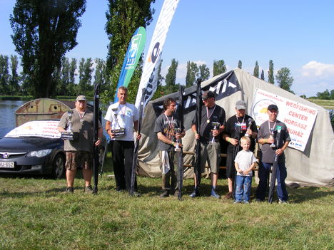 2011.-évi horgászverseny a Dányi horgásztónál.