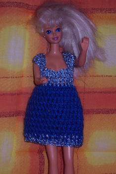 Barbie ruhák 2