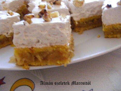 Almás szeletek