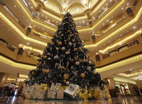Moszkva legszebb és legdrágább karácsonyfája 2011