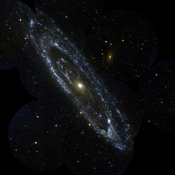 Az Androméda-galaxis Galaxy Evolution Explorer által az ultraibolya tartományban készített képe