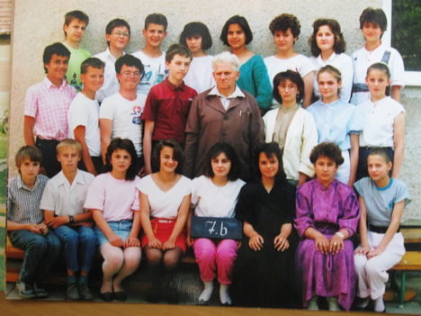 Osztályképek a rajkai iskola egykori diákjairól 7