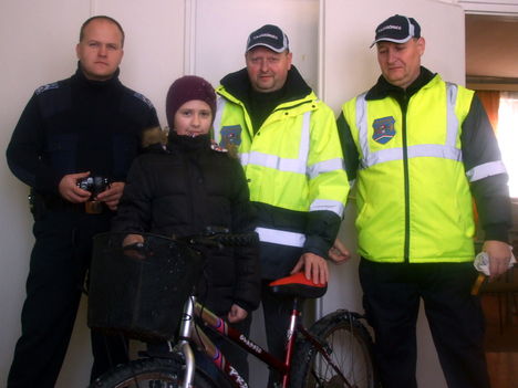 Kerékpár regisztráció Gönyű 2011. 6