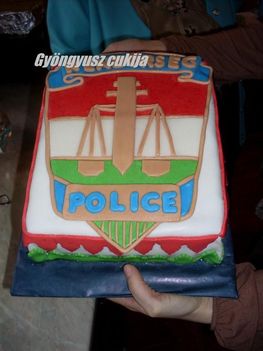 rendőr jelvény torta 1