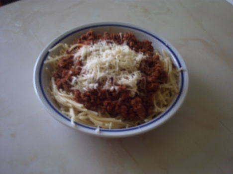 Bolognai szósz spagettivel 