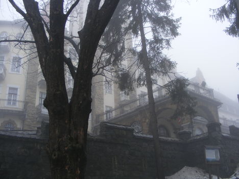 Lillafüredi kastély ködben