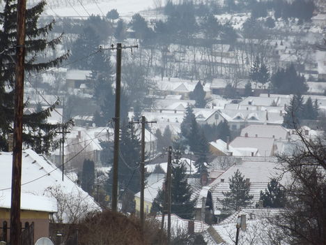 A falunk így télen