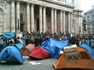 Occupy London kapitalistaellenes tüntetés társadalmi összefogás 15