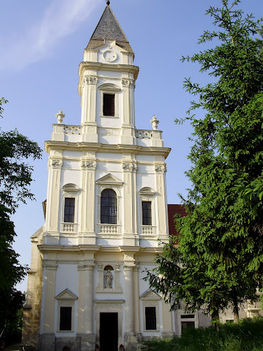 Sopronbánfalva -templom és kolostor