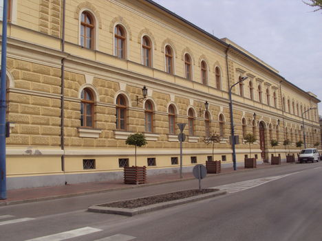 SZENT ERZSÉBET KATOLIKUS ÁLTALÁNOS ISKOLA