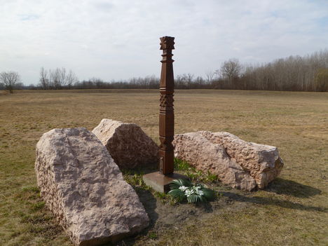 Ásványráró, Az 1954 évi árvíz emlékére emelt kopjafa, 2012. március 19.-én