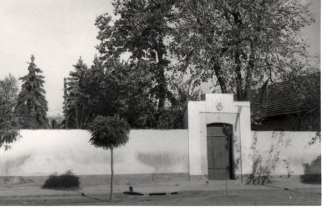 alte katholische Schwesternschule Eingang von der Hauptgasse