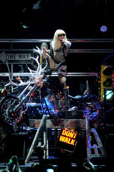 Lady+Gaga+Z100+Jingle+Ball+2011+Presented+1AOjXUcl-j_l
