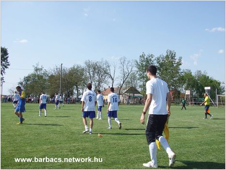 Jótékonysági futball 2012.05.01