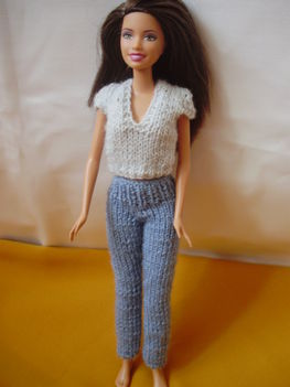 Barbie kötött felső, nadrággal