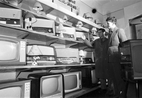 1965. Rádiók televíziók