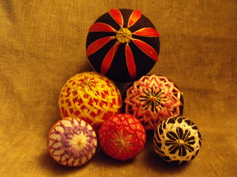 temari ajándék labdák