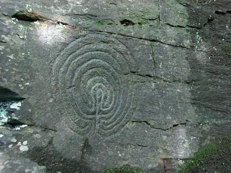 Ősi labirintus-véset Rocky Valley, Cornwall, DNy-Anglia
