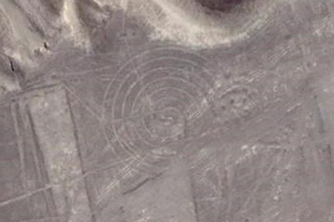 Spirál a Nazca-fennsíkon (Peru)