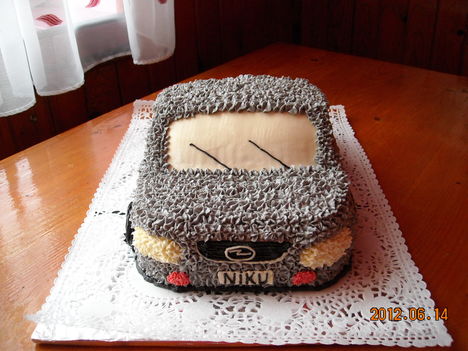 Opel Astra torta