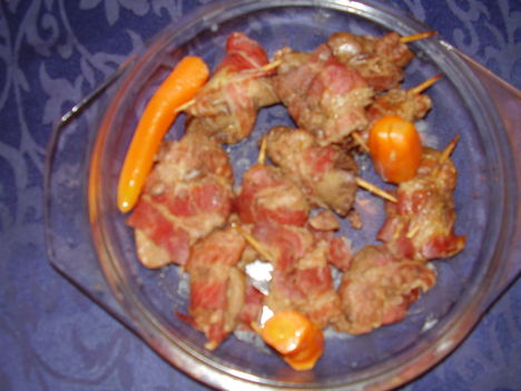 Csirkemáj bacon szalonnában