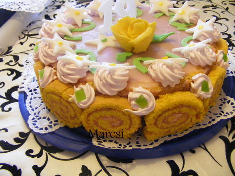 Málnakrémes torta