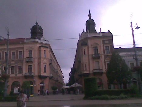 Kép004jpg. Debrecen, Simonffy u. bejárata.
