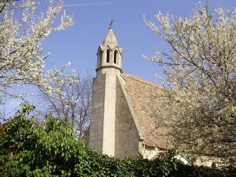 Sopronbánfalva-Mária Magdolna kistemplom a Pálos kolostor tövében