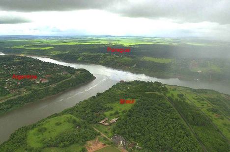 Az Iguacu és a Paraná találkozása