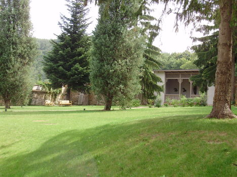 Pálos Karmelita templom és kolostor