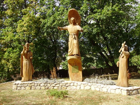 Sümeg-népkerti szoborcsoport