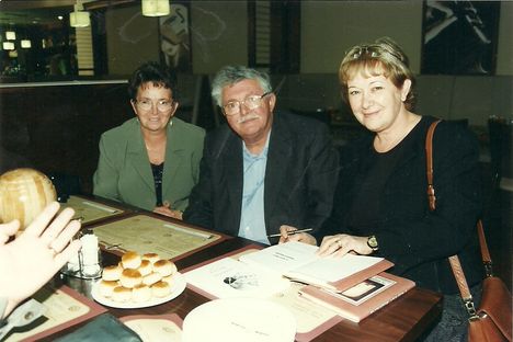Németh Endre író és felesége táraságában