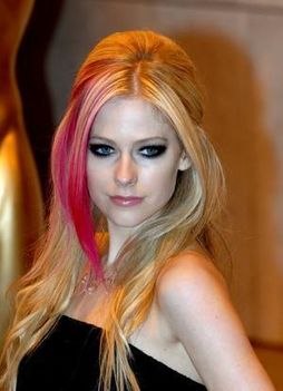 Avril Lavigne csini