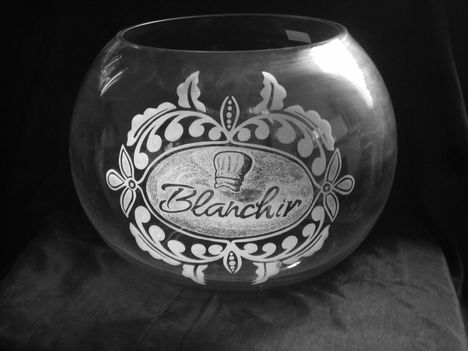 Blanchir logo torockói rátétes szegéllyel