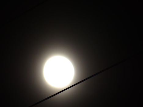 2012 október 30-án gurulós volt a hold