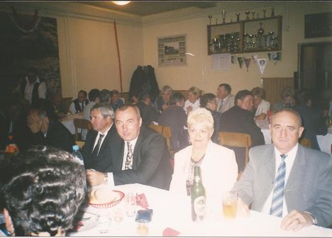 2002.  Találkozó