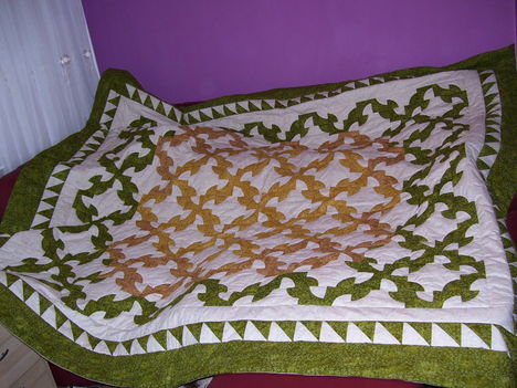 Patchwork takaró, készítette Petőné Kuti Mária Százhalombattán Pető Dórinak