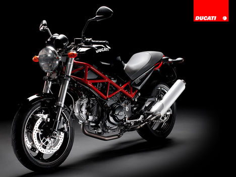 Ducati Monster 695