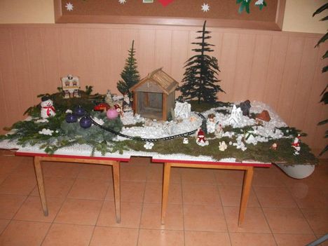 Karácsonyi asztal 2012. Óvoda