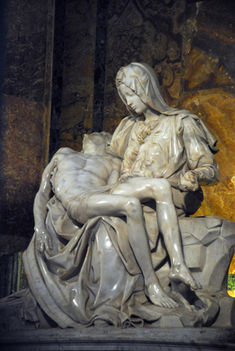 Pietà - Michelangelo 2