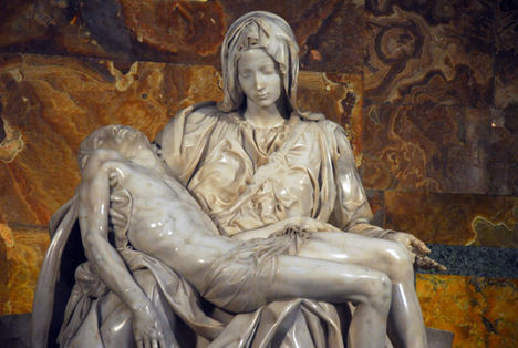 Pietà - Michelangelo 4