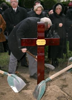 Kovács Apollónia-A Magyar Nóta Királynöjének temetése 19