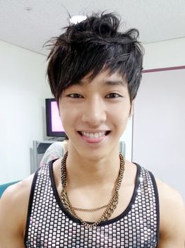 Gi Kwang43