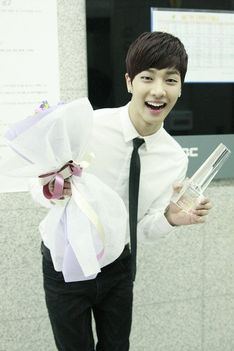 Gi Kwang54