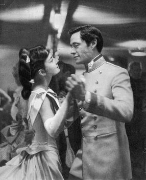 MAYERLING Audrey Hepburnnel (3)