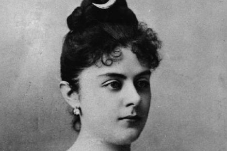 Vetsera Mária (9)