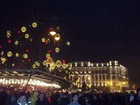 Vörösmarty tér (- szilveszteri fények (2)